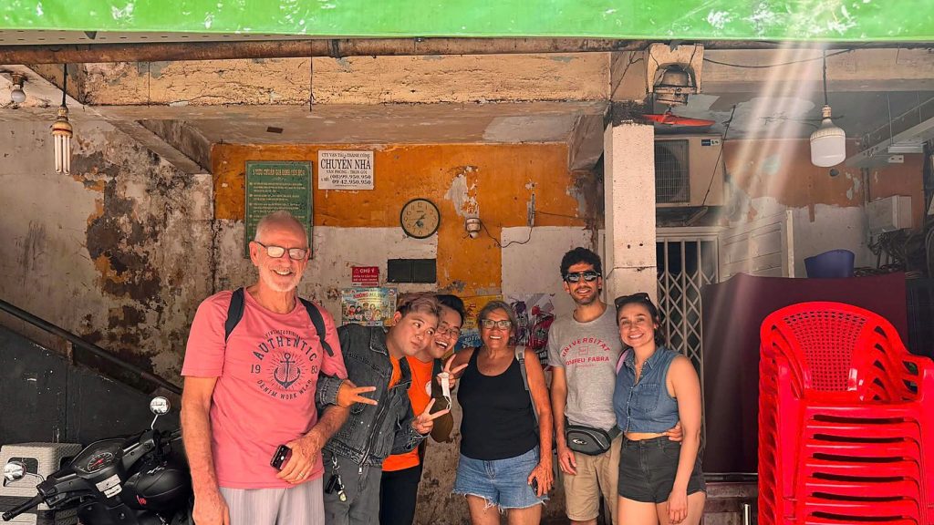 Saigon Daytime Street Food Tour by Motorbike photo 4