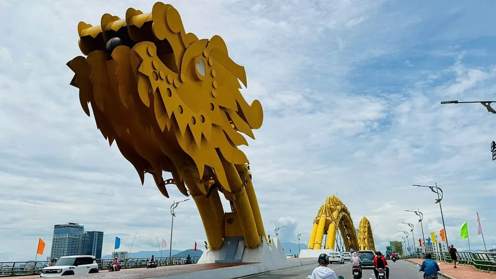 Da Nang Discover, Shop & Souvenir at Local Markets Motorbike Tour photo 1
