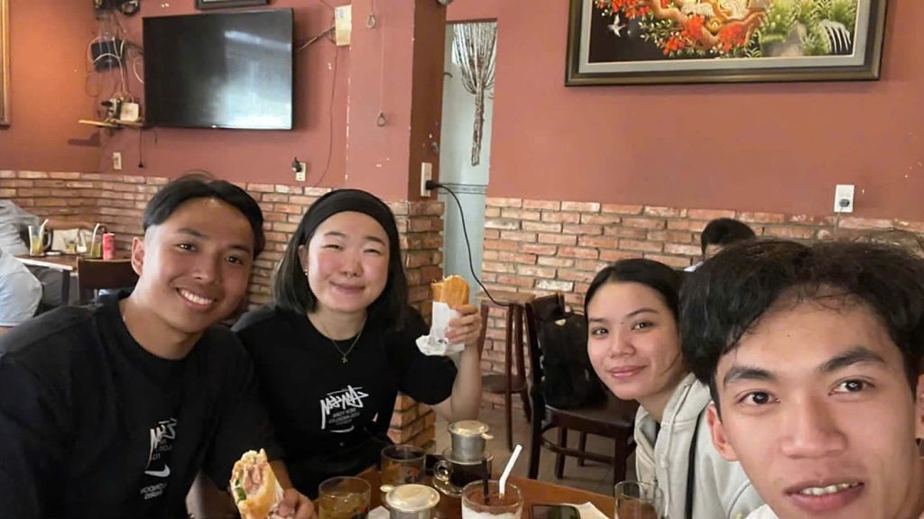 Saigon Food & Sightseeing Motorbike + Hop-On Hop-Off Experience photo 4