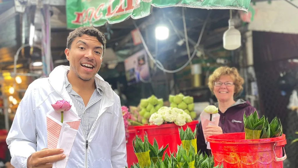 Saigon Foodie Tour by Car with Locals photo 2