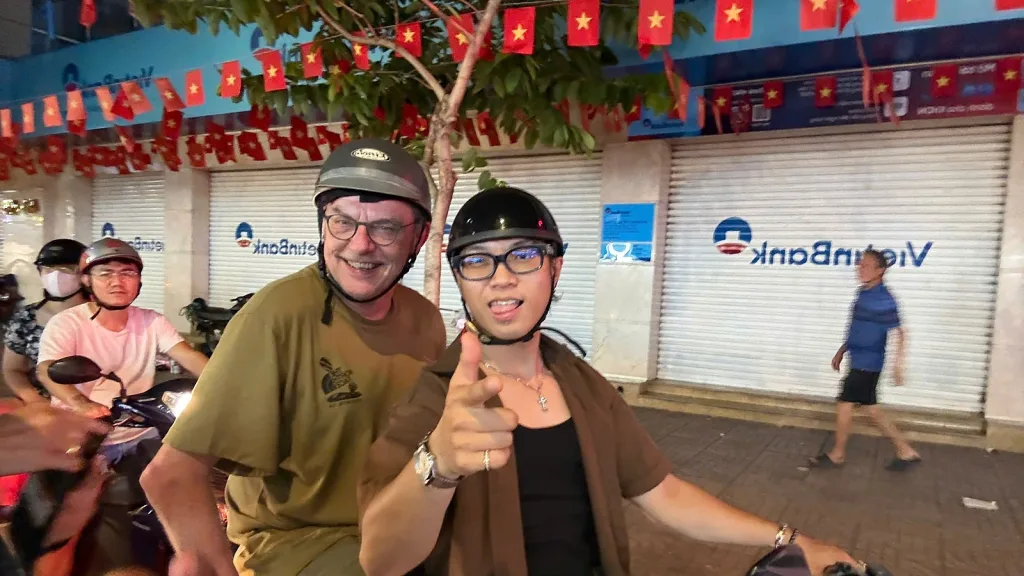 Saigon Michelin Food, Coffee & Sightseeing Tour