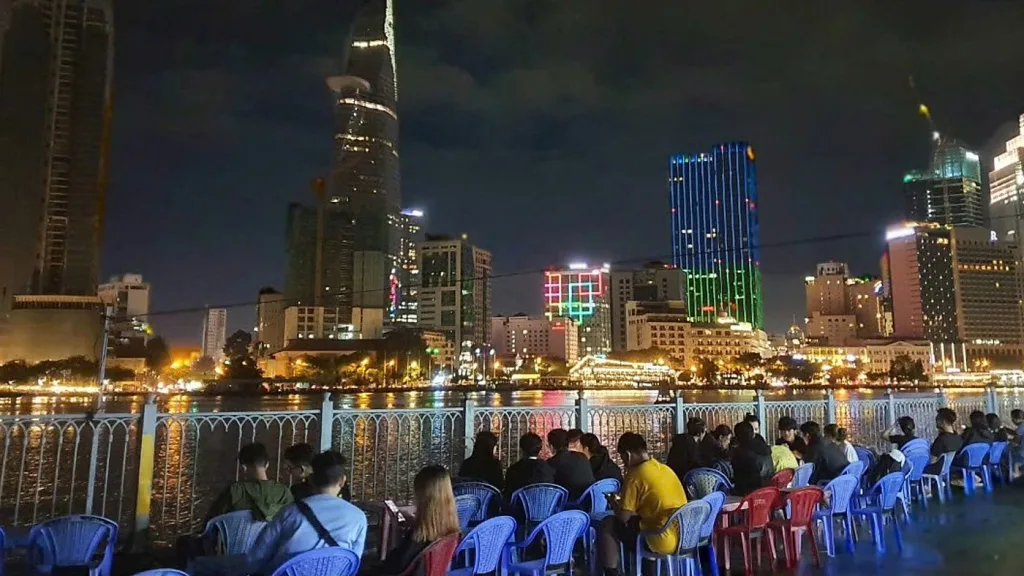 Midnight Saigon Motorbike Tour photo 2