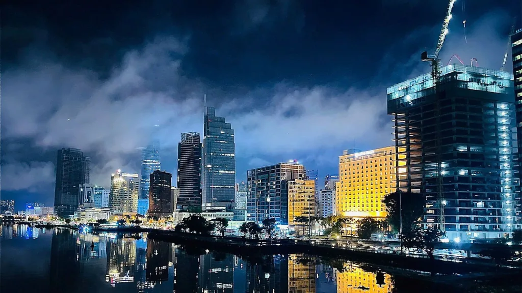 Saigon Premium Nightlife, Seafood & Rooftop Bar Tour