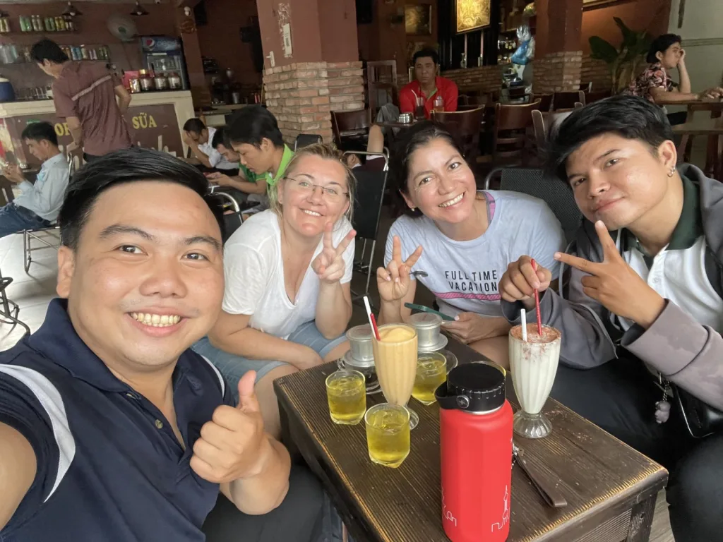 Da Nang Michelin-rated Food Tour by Scooter