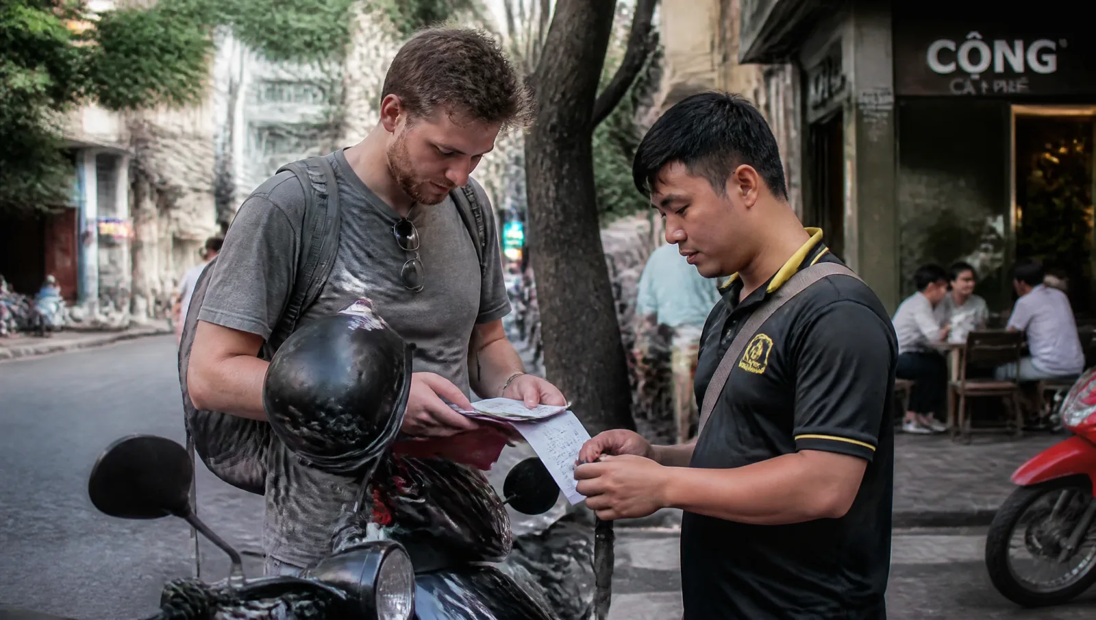 Motorbike Riding Rules in Vietnam: What Tourists Miss in 2026